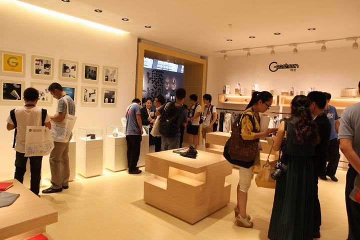 Geosheen极成光电以花寓光 惊艳亮相广州国际照明展